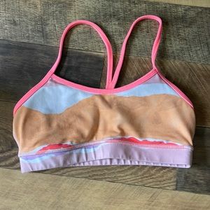 Lululemon sports bra size 4